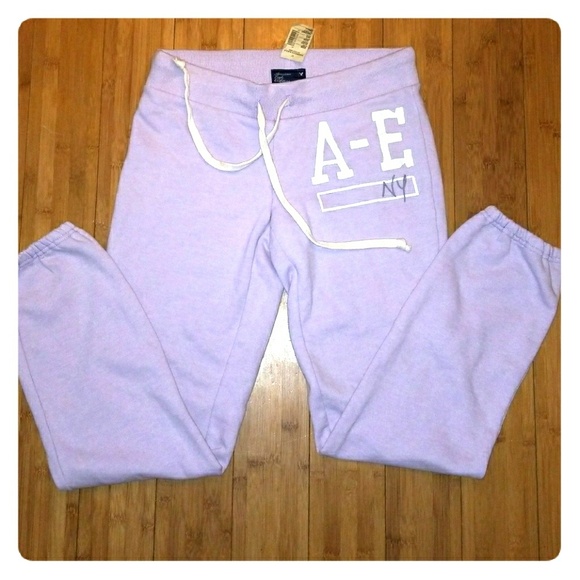 Brand new AE soft capri sweat pants, pretty lilac - Picture 1 of 1